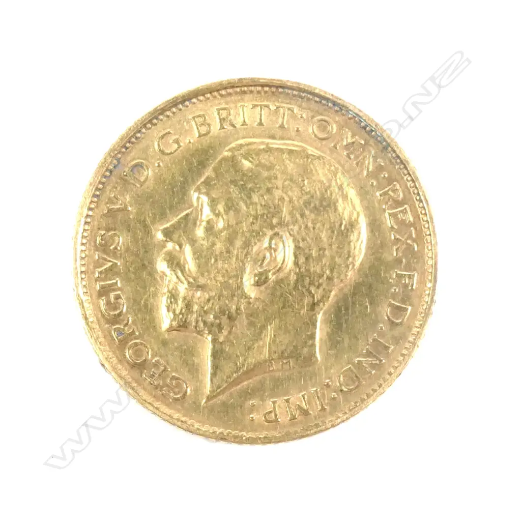 A 1915 gold half sovereign Image 1++
