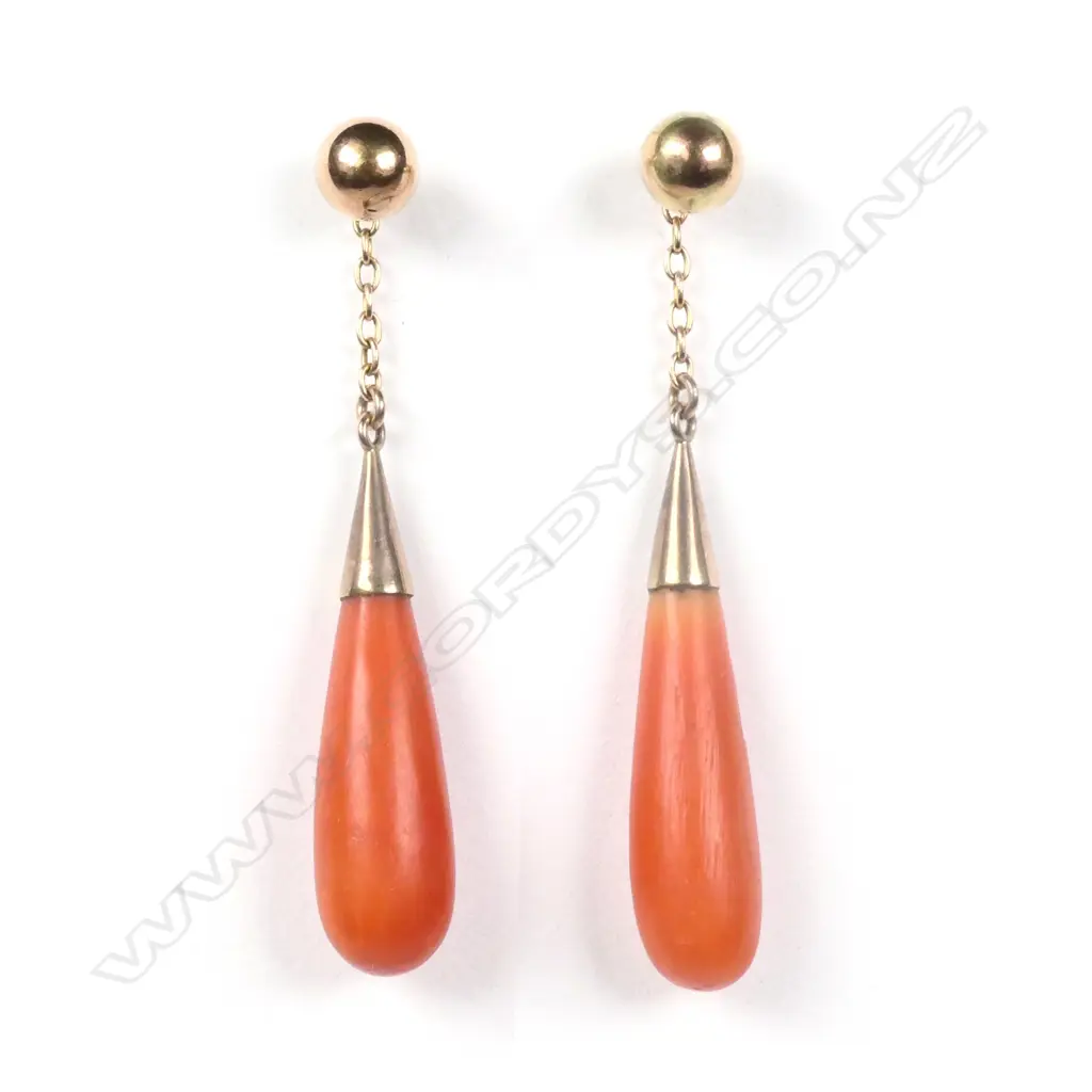 A pair of Edwardian 9ct. yellow gold and red coral earrings Image 1++