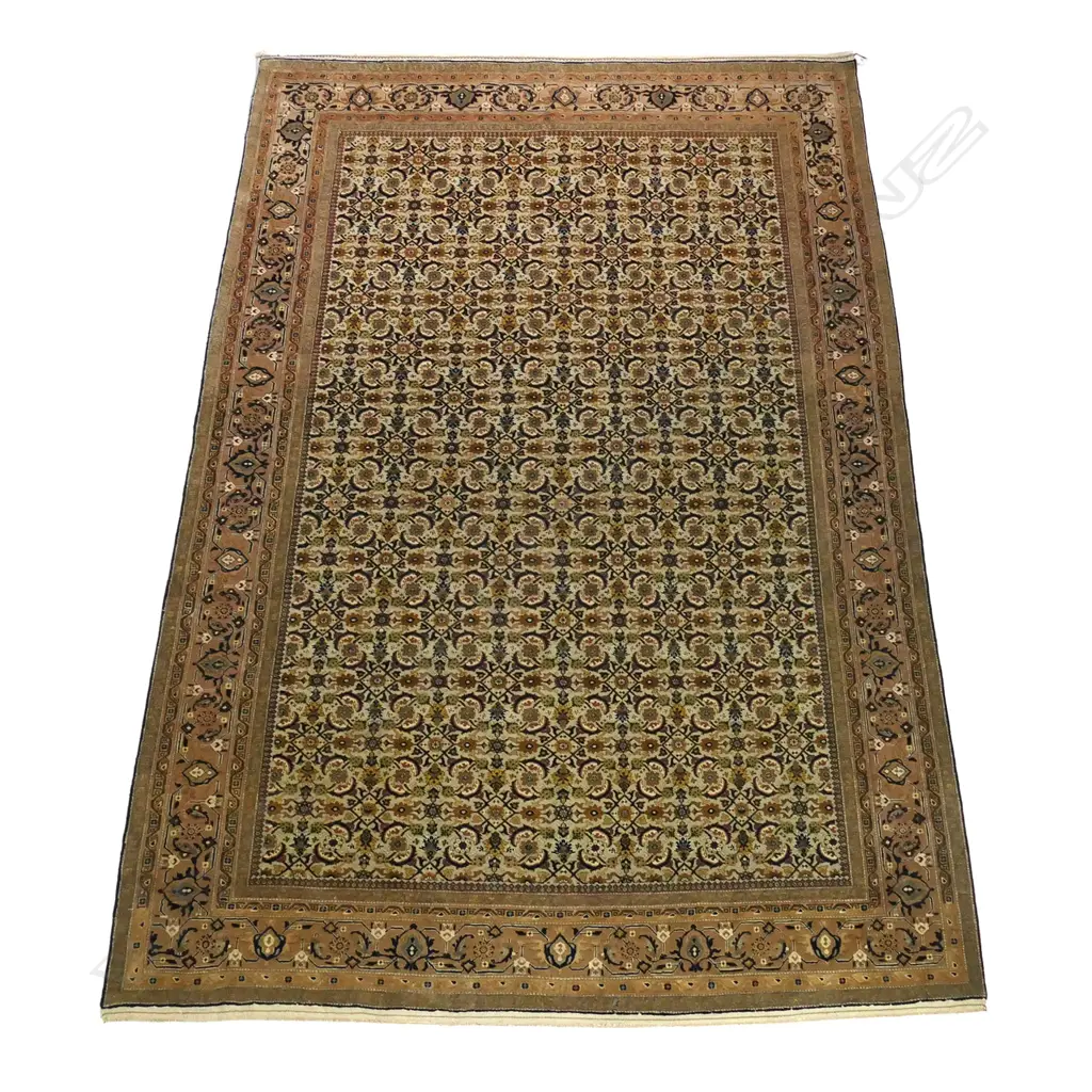 A very good quality semi-antique Iranian Feraghan carpet Image 1++