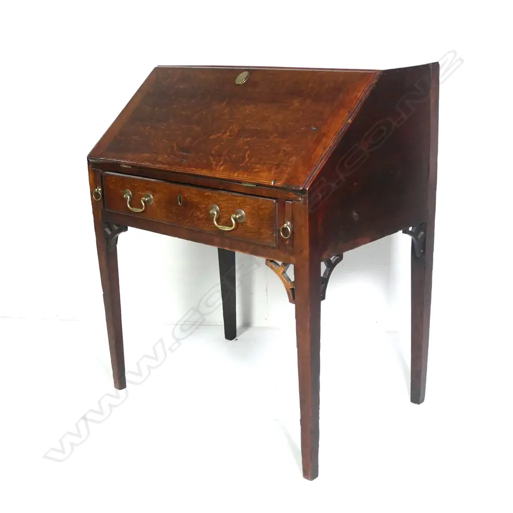 A George II oak drop front bureau Image 1++