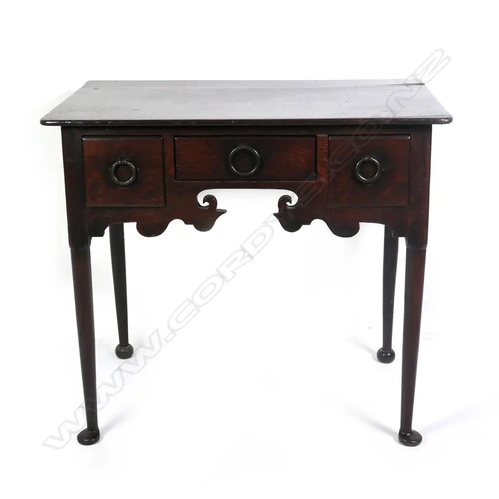A George II oak lowboy Image 1++
