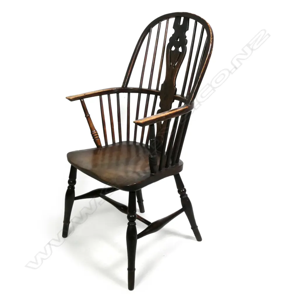 WINDSOR CHAIR Image 1++