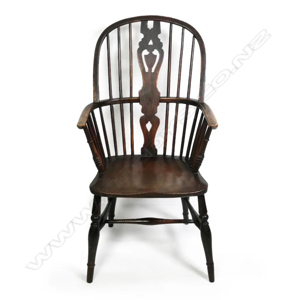 WINDSOR CHAIR Image 1++