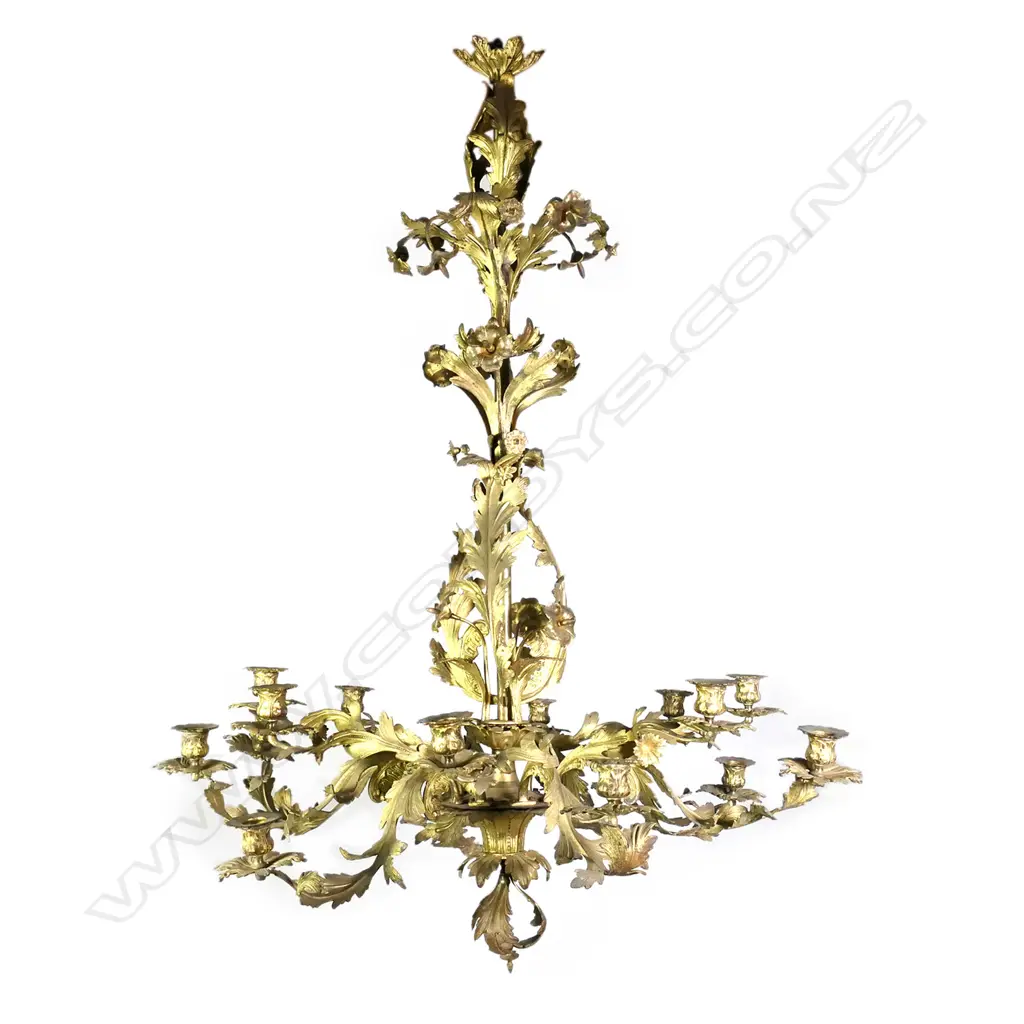 A highly decorative 18th/19thC French ormolu chandelier Image 1++