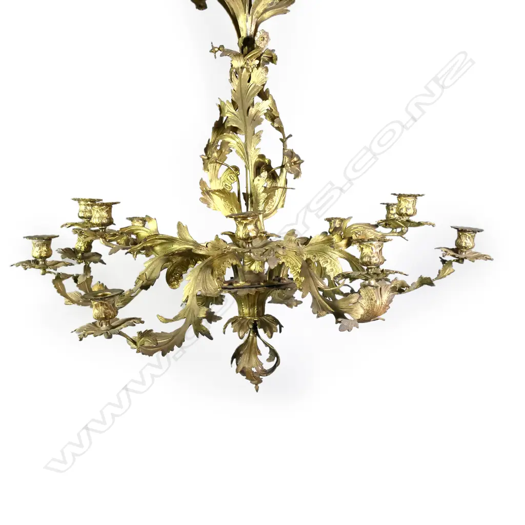 A highly decorative 18th/19thC French ormolu chandelier Image 1++