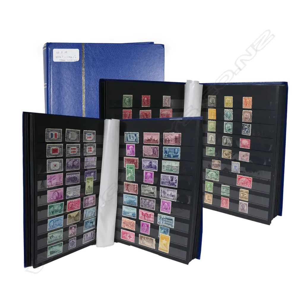 A collection of USA stamps Image 1++