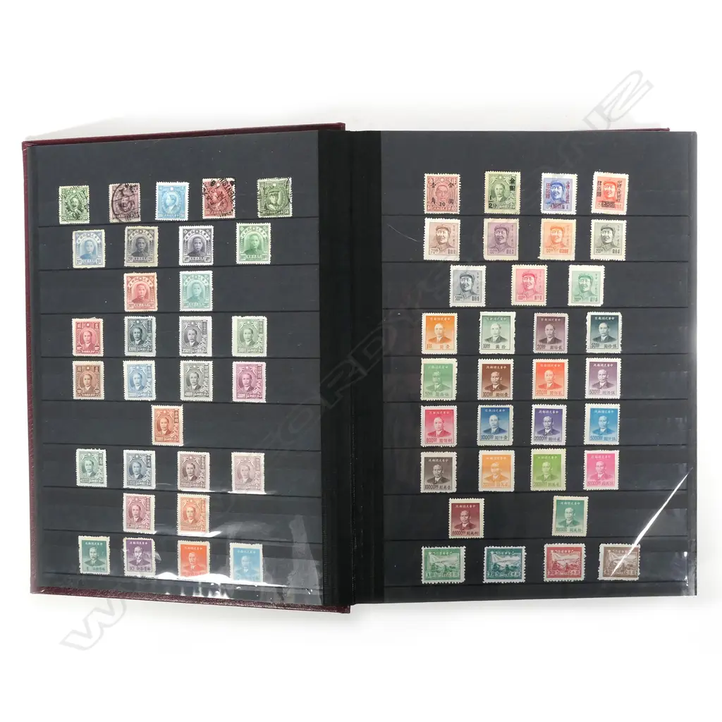 A large Chinese stamp collection in album Image 1++