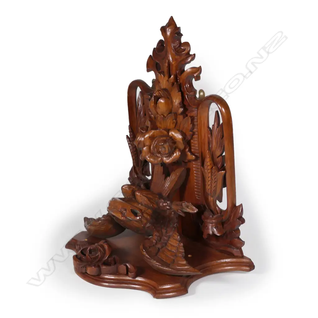 A large and impressive carved kauri colonial period wall sconce Image 1++