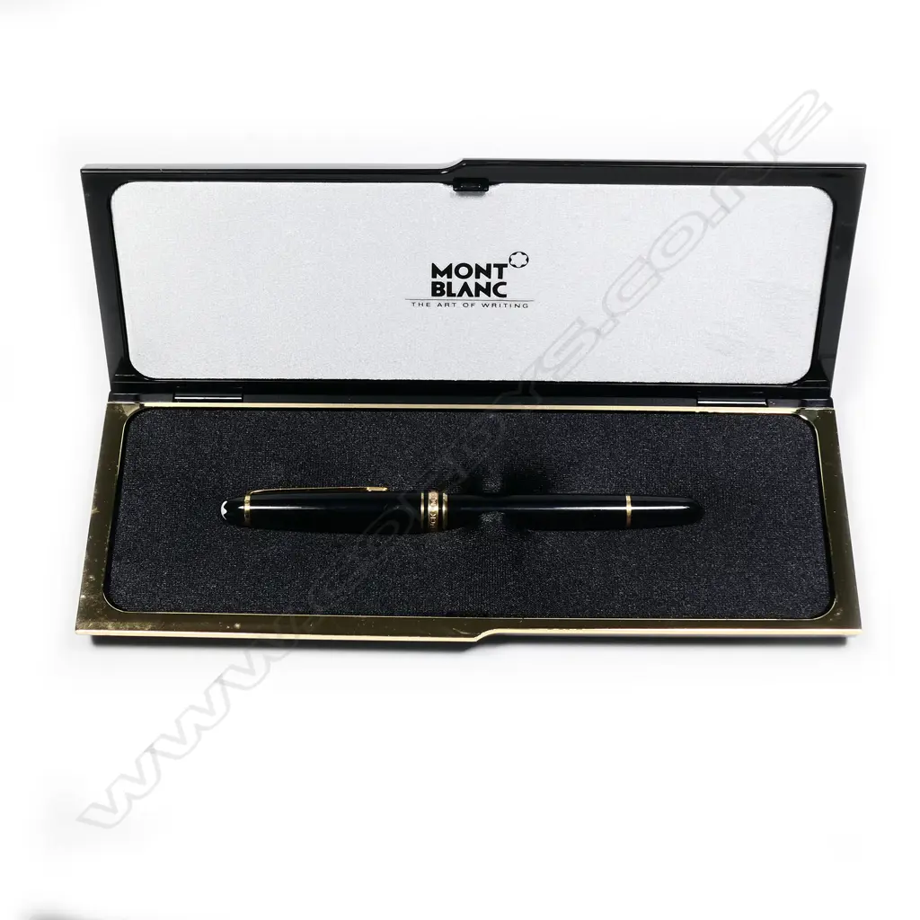 A Mont Blanc Meisterstuck 146 fountain pen Image 1++