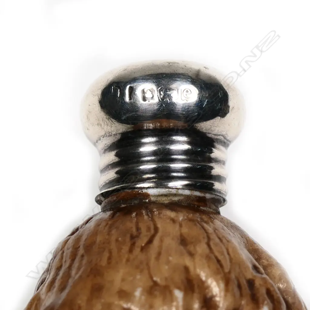A walnut shaped porcelain perfume bottle Image 1++