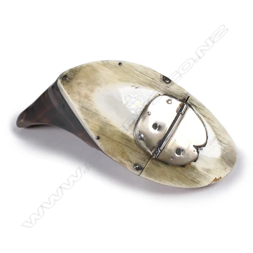 A 19thC horn snuff mull Image 1++