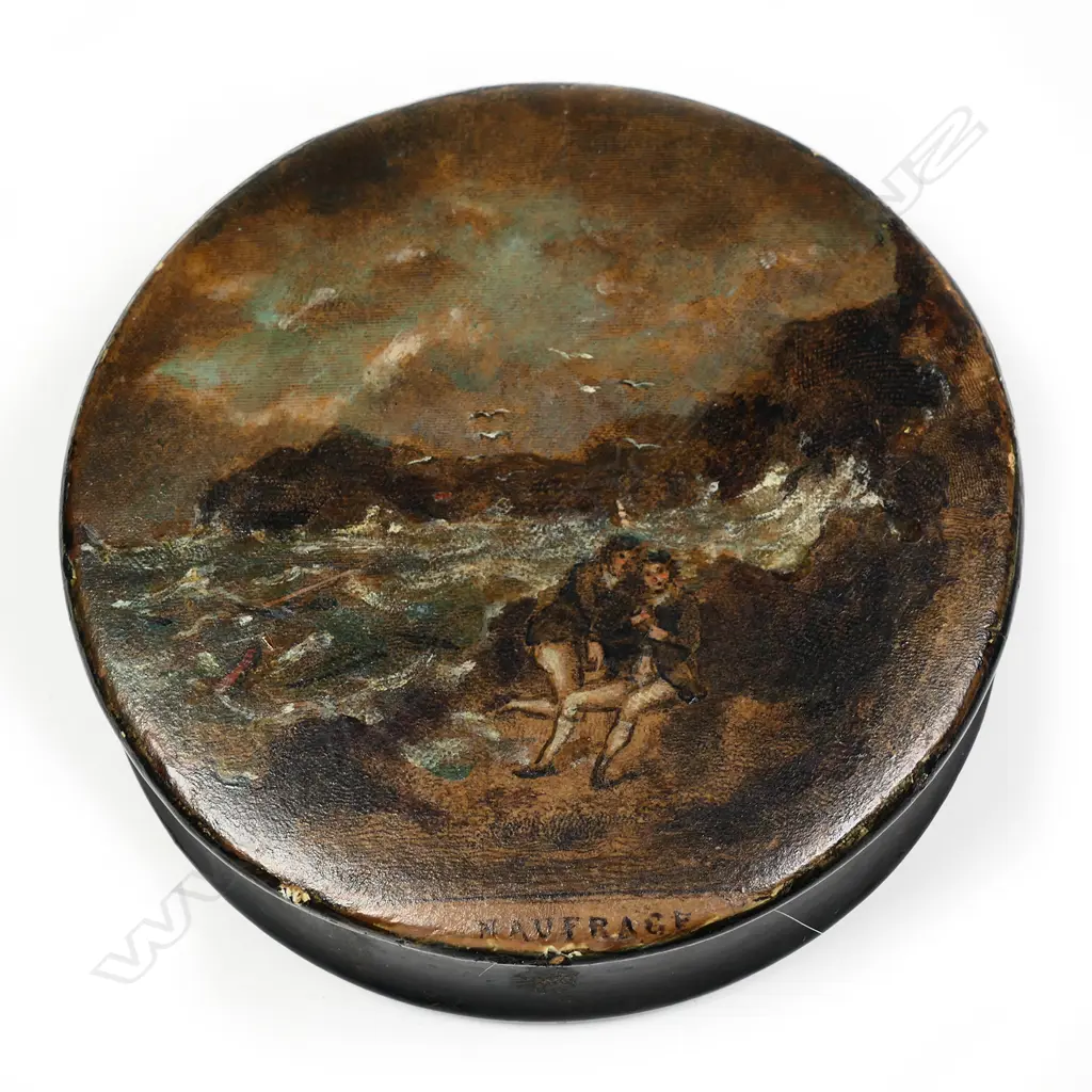 A Georgian papier-maché snuff box Image 1++