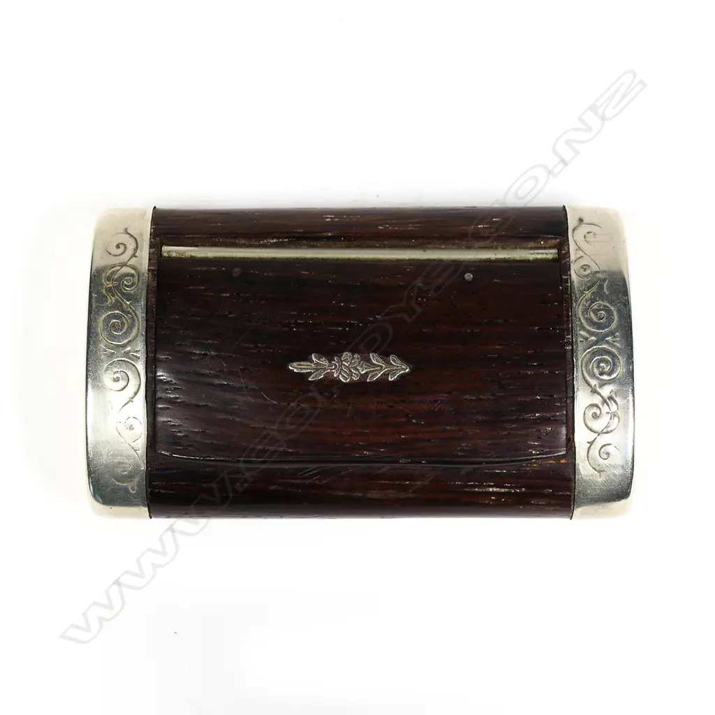A 19thC French rosewood and silver plate snuff box Image 1++