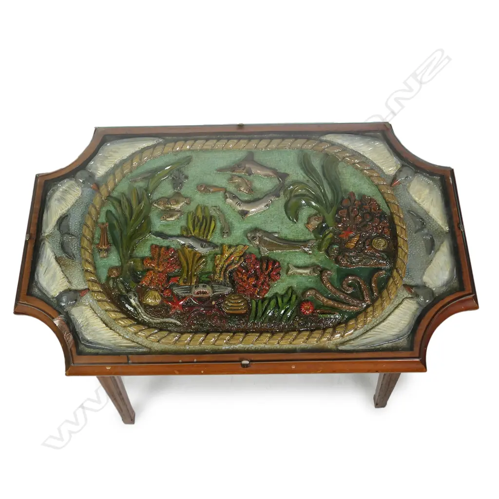A New Zealand folk art fish carved side table Image 1++