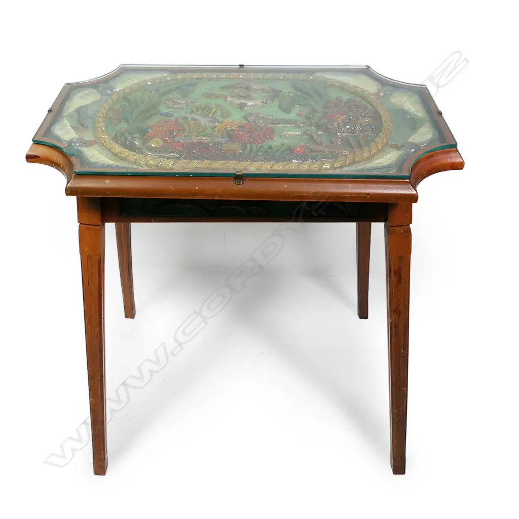 A New Zealand folk art fish carved side table Image 1++