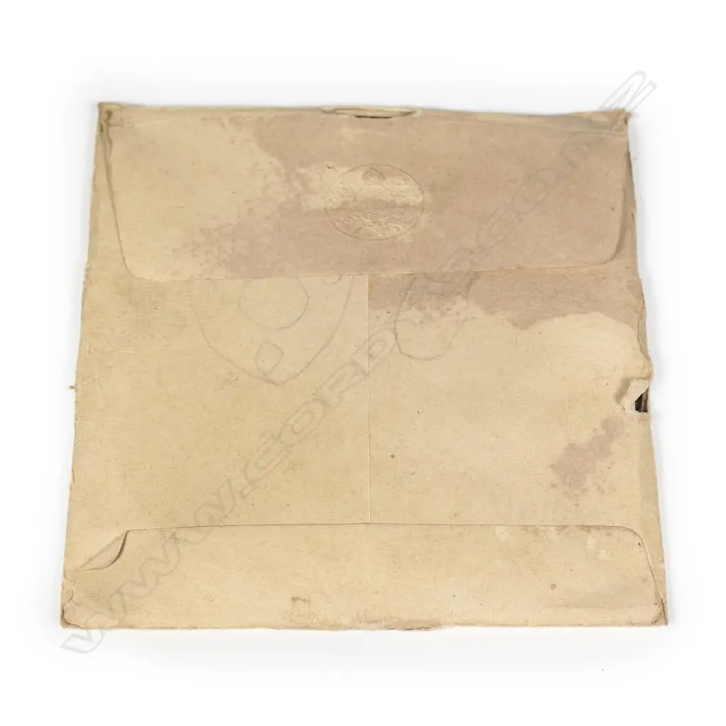 A WWI memorial bronze plaque Image 1++