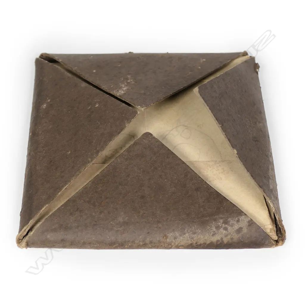 A WWI memorial bronze plaque Image 1++