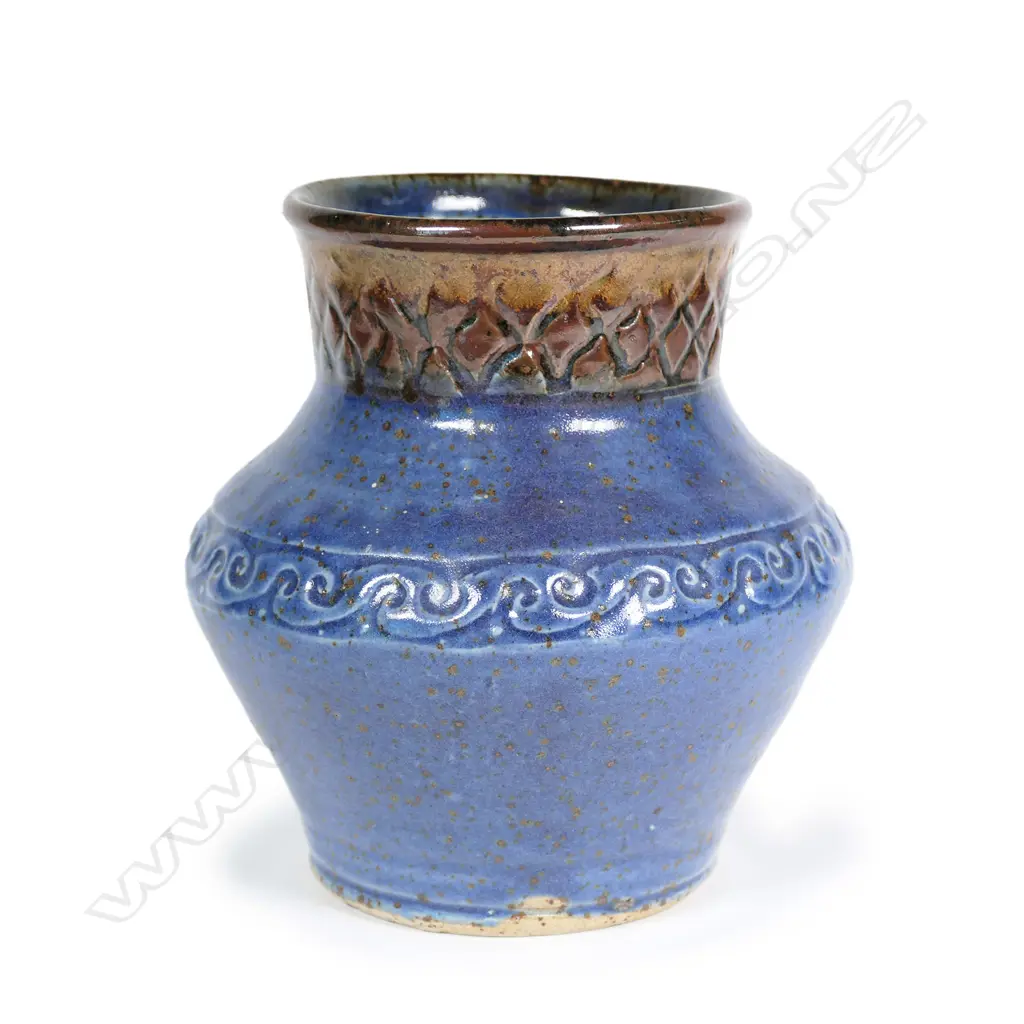 Barry Brickell decorated vase Image 1++