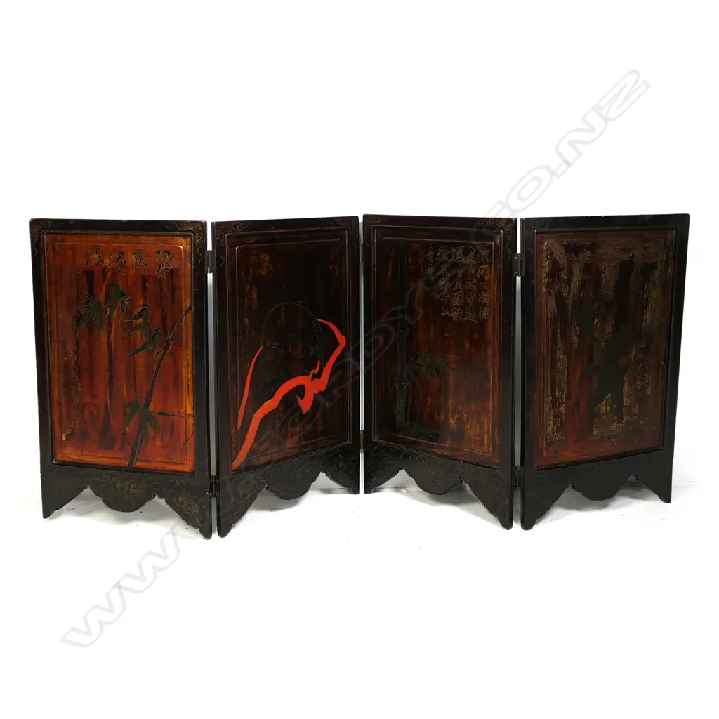 A late 19thC oriental four-fold painted and lacquered table screen Image 1++