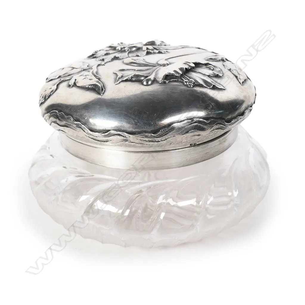 A late 19thC French silver and glass Art Nouveau lidded vanity jar Image 1++