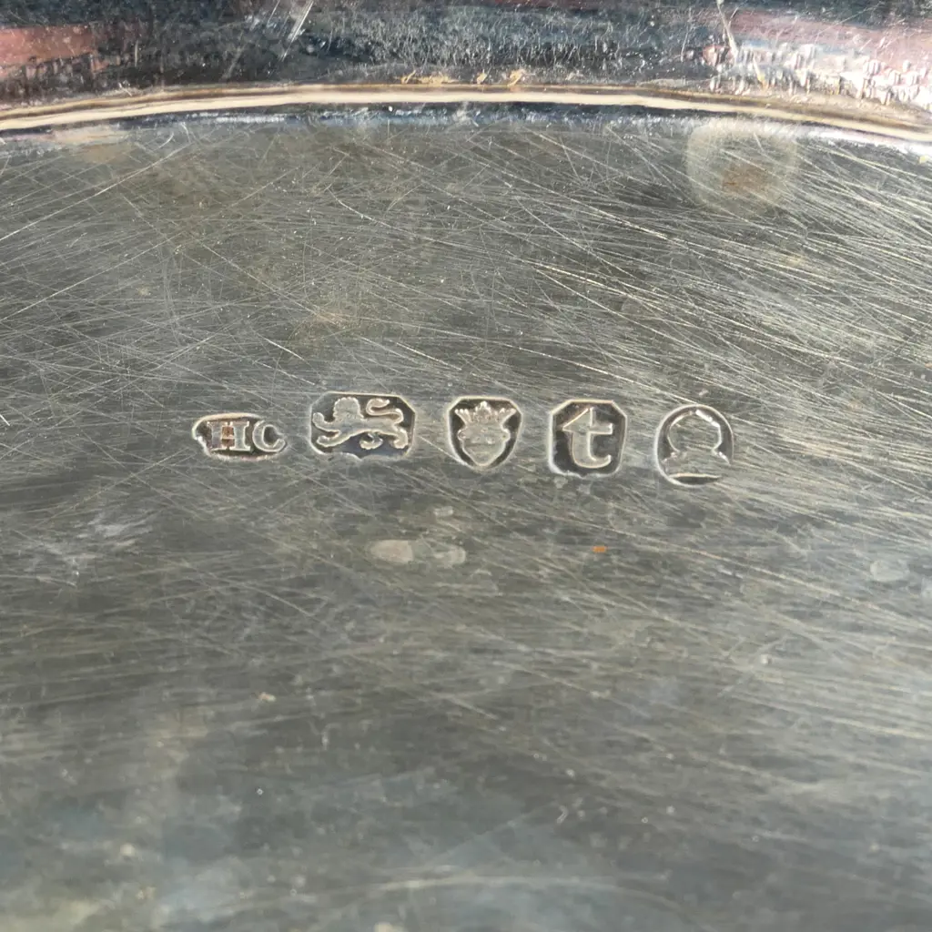 A George III small silver calling card tray Image 1++