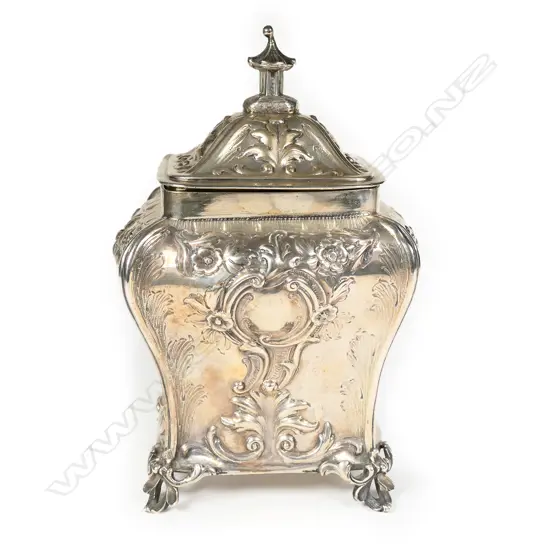A Victorian silver tea caddy