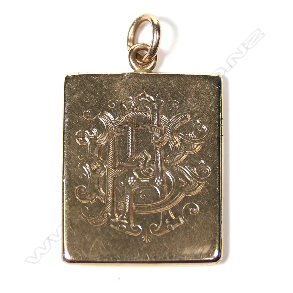 A c.1900 18ct rose gold stamp holder Image 1++