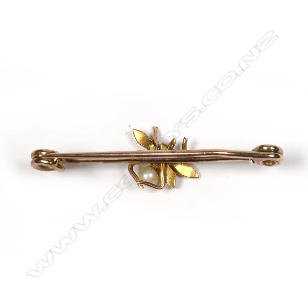 An Edwardian 9ct gold bug brooch Image 1++