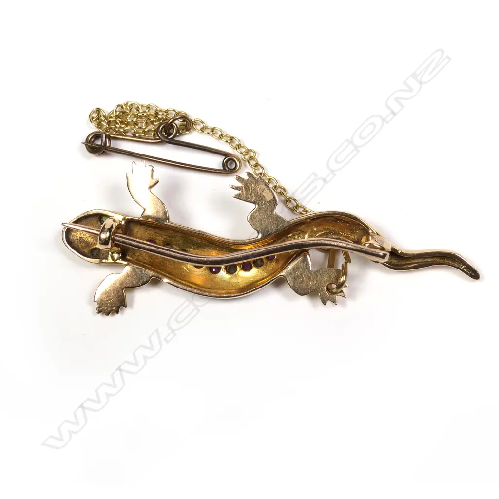 An Edwardian 15ct gold lizard brooch Image 1++