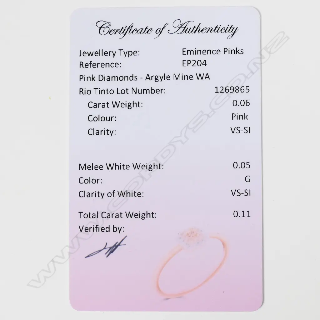 A 14ct rose gold diamond ring Image 1++