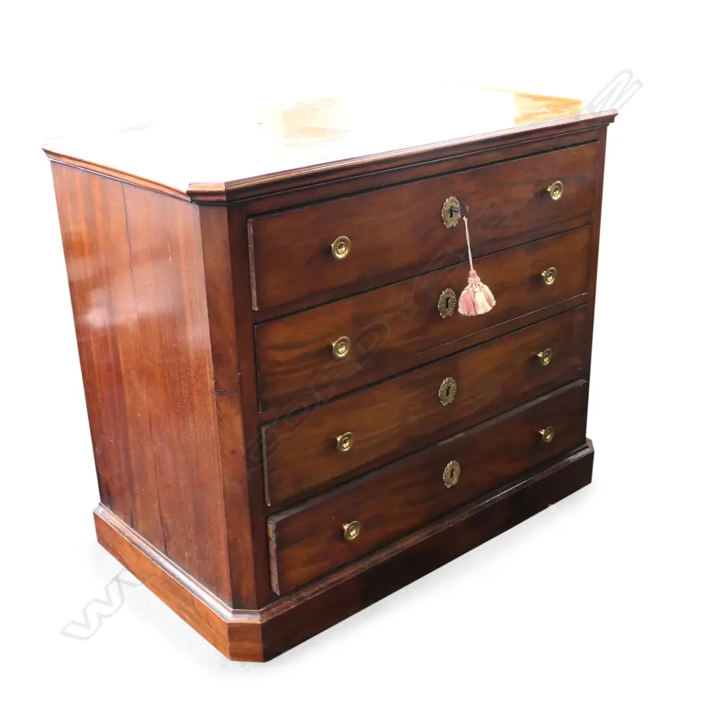 A Victorian mahogany small proportion four drawer chest Image 1++