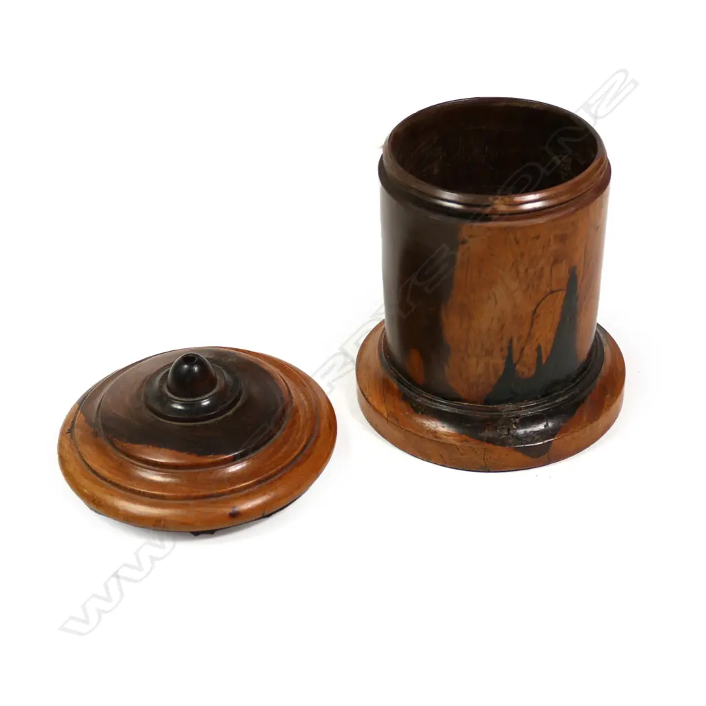 A rare and impressive New Zealand colonial Winks & Hall native timbers wine table Image 1++