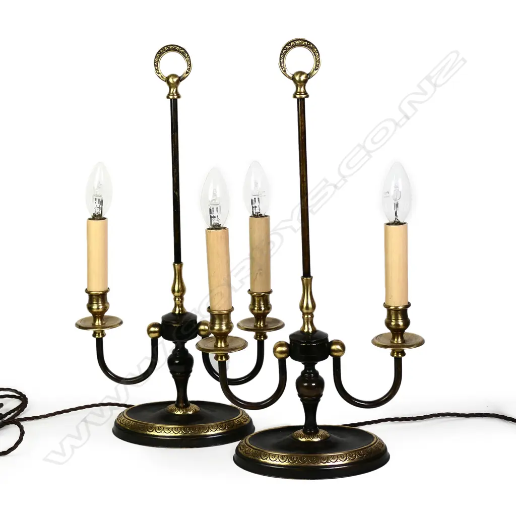 A pair of American Federal-style twin branch table lamps Image 1++