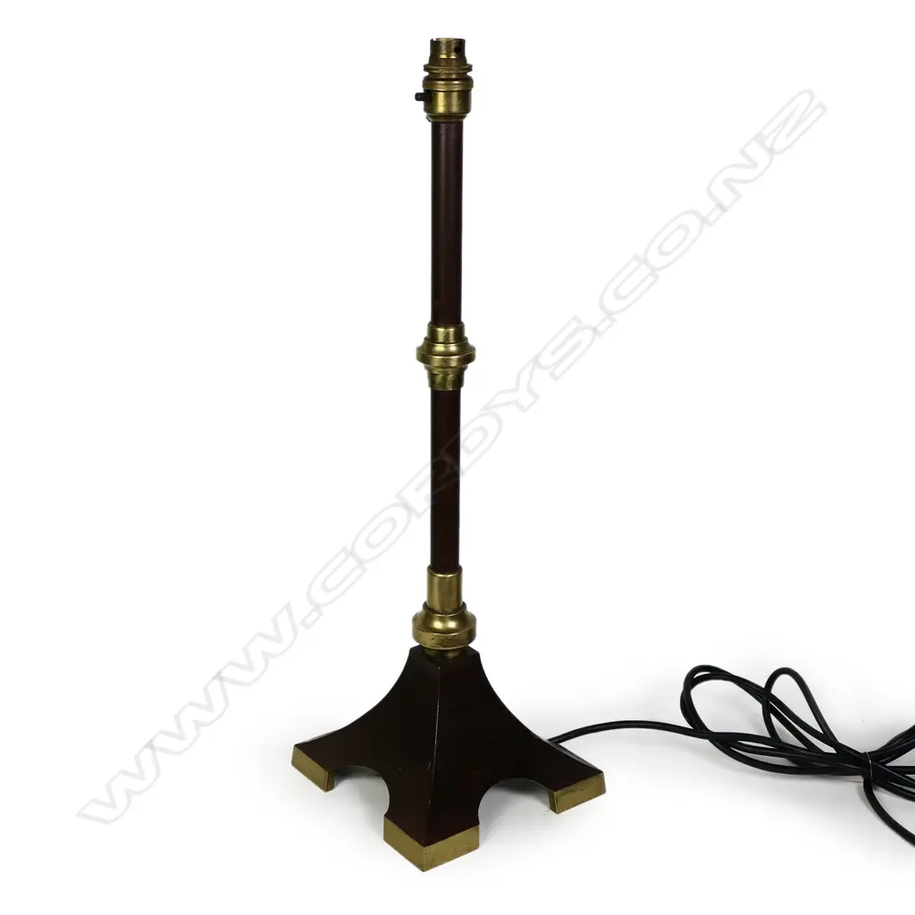 A cast and turned brass candlestick table lamp Image 1++