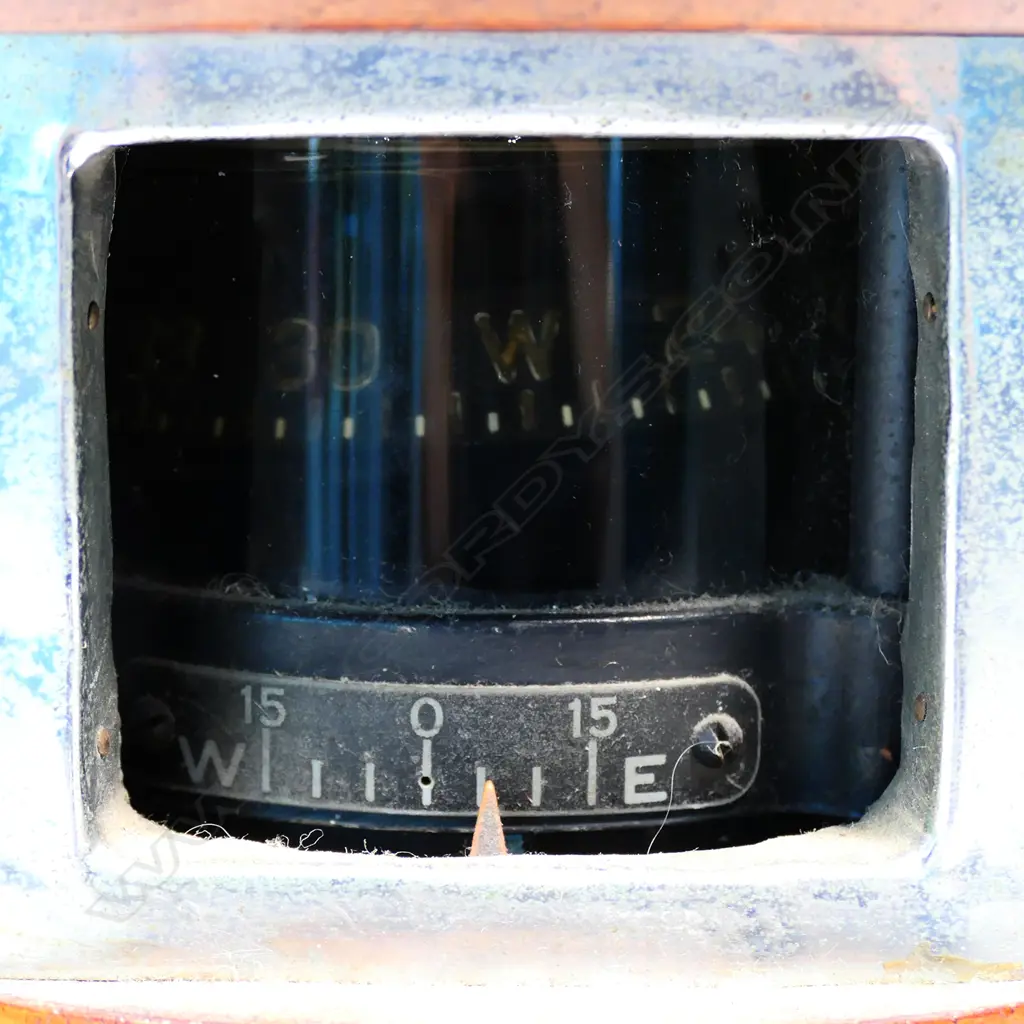 A turned elm ship's binnacle Image 1++