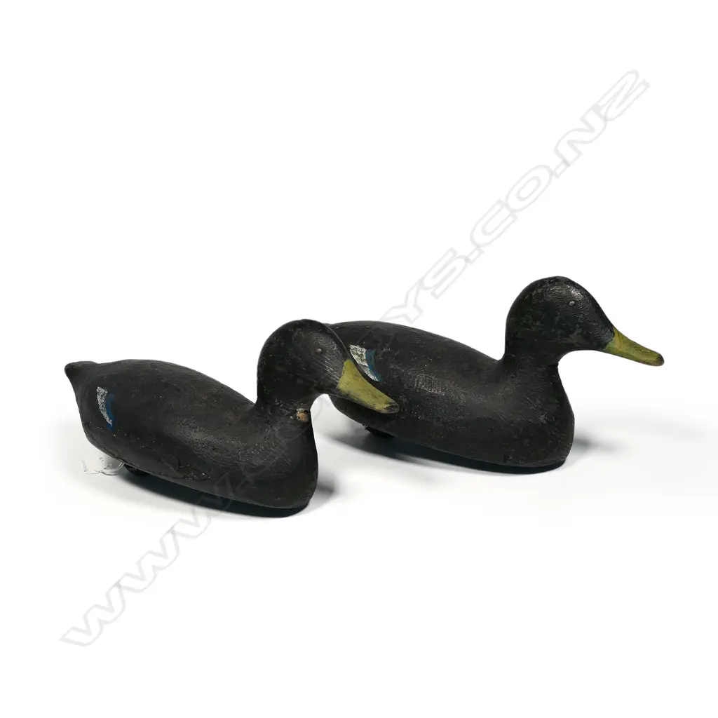 A pair of carved and painted duck decoys Image 1++