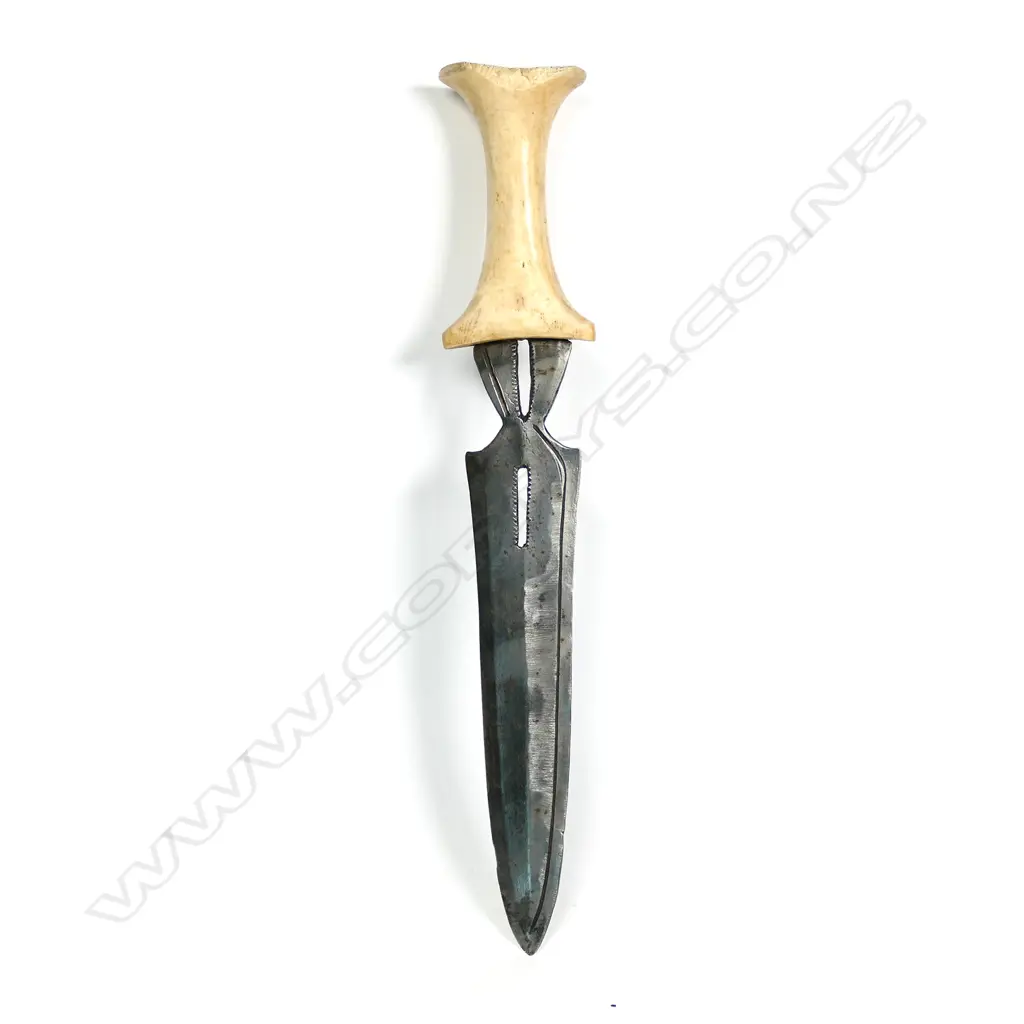 An old African Zairean Ngombe tribal dagger Image 1++