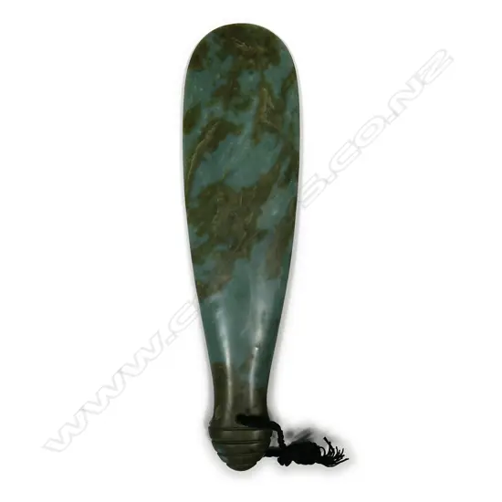 A 20thC pounamu mere