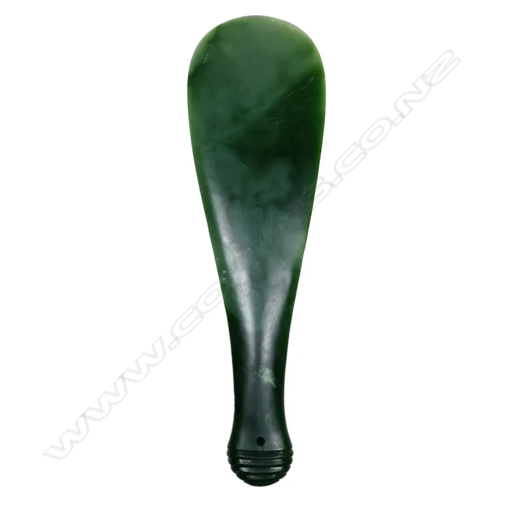 A 20thC pounamu mere Image 1++