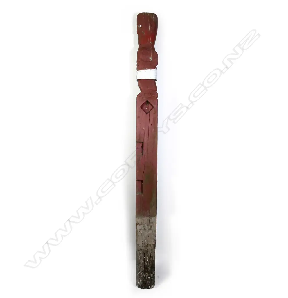 An old 19th/20thC Maori carved stylised figured post ex. Whakarewarewa Village Image 1++