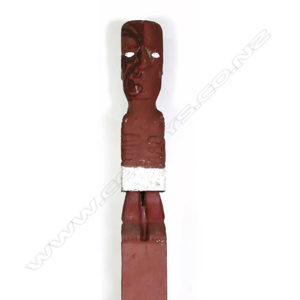 An old 19th/20thC Maori carved stylised figured post ex. Whakarewarewa Village Image 1++