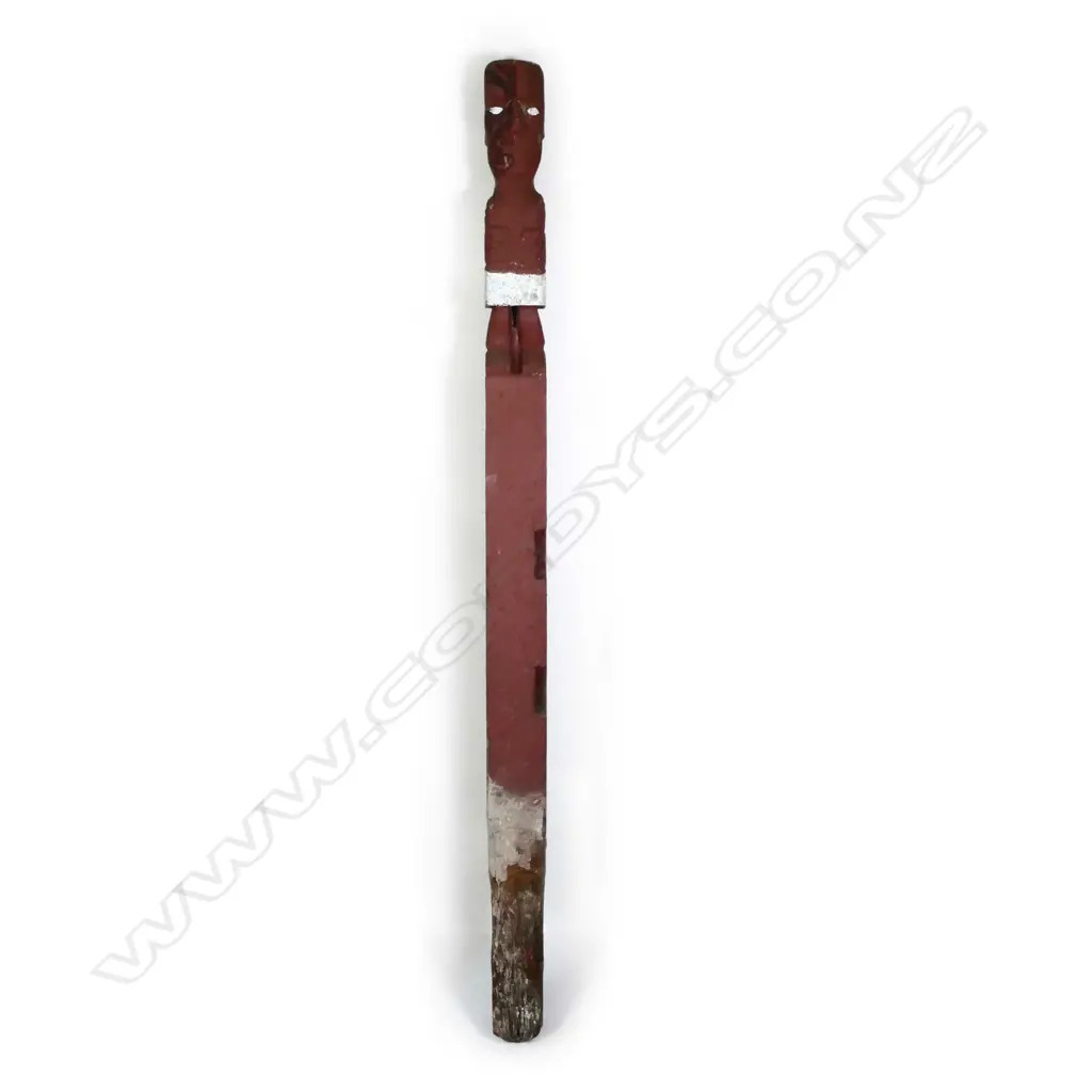 An old 19th/20thC Maori carved stylised figured post ex. Whakarewarewa Village Image 1++