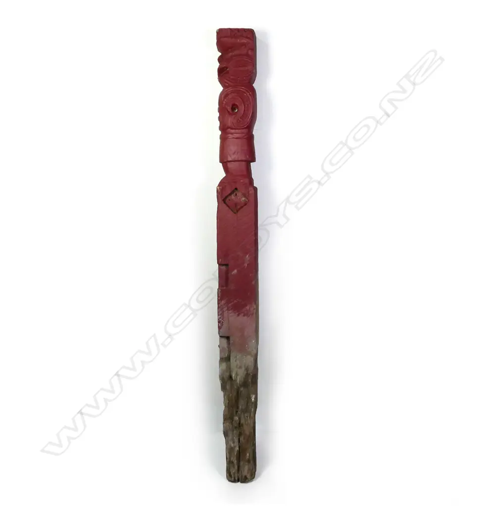 An old 19th/20thC Maori carved stylised figured post ex. Whakarewarewa Village Image 1++
