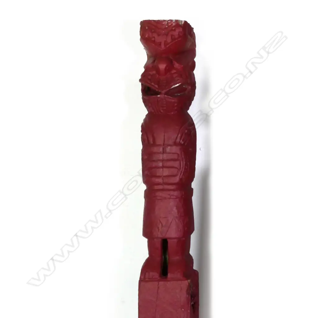 An old 19th/20thC Maori carved stylised figured post ex. Whakarewarewa Village Image 1++