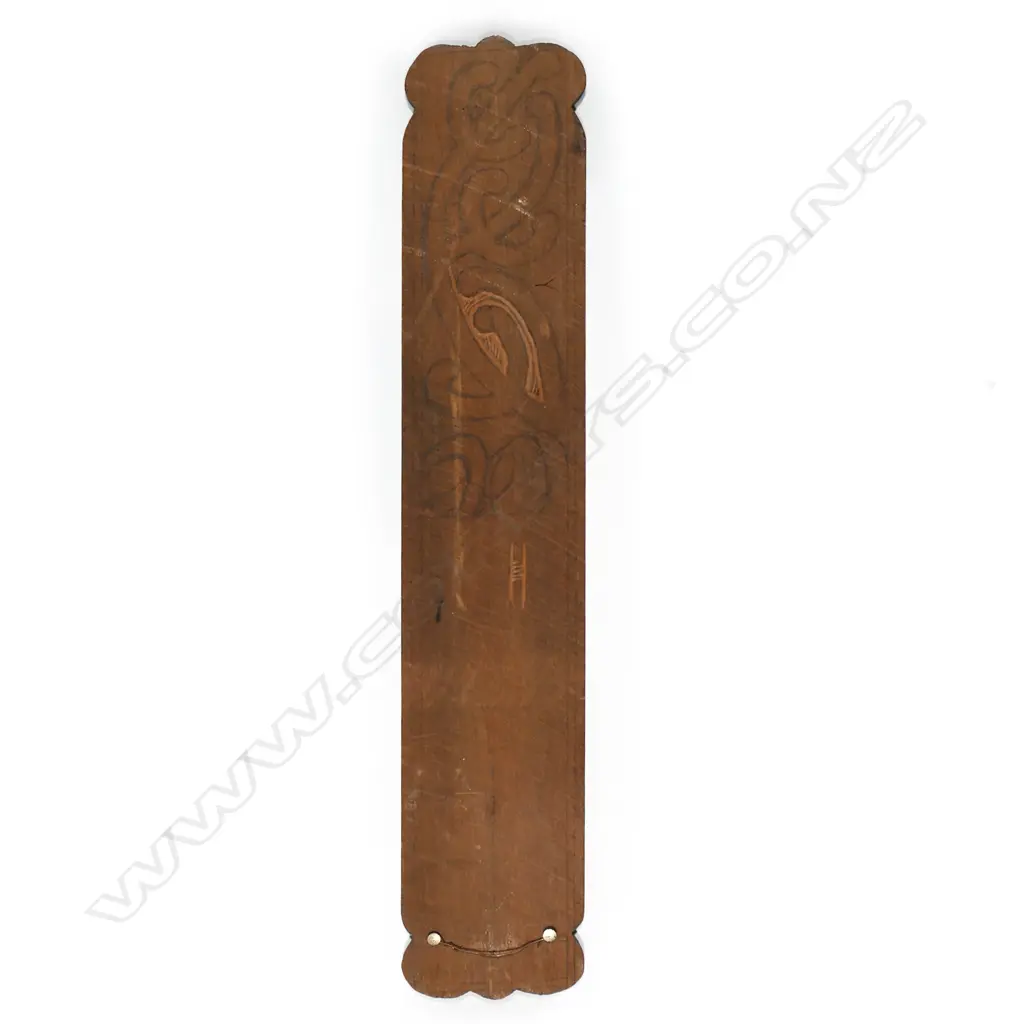 A 20thC Maori carved decorative panel Image 1++