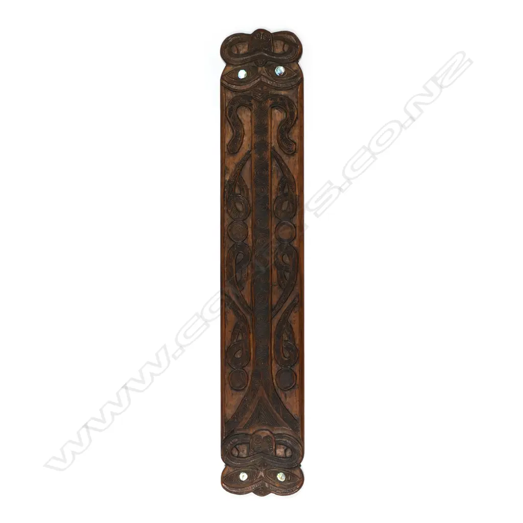 A 20thC Maori carved decorative panel Image 1++