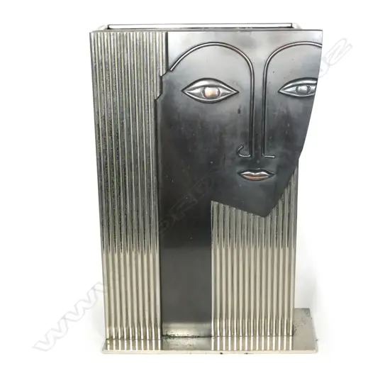 Large-scale Art Deco face vase of a woman