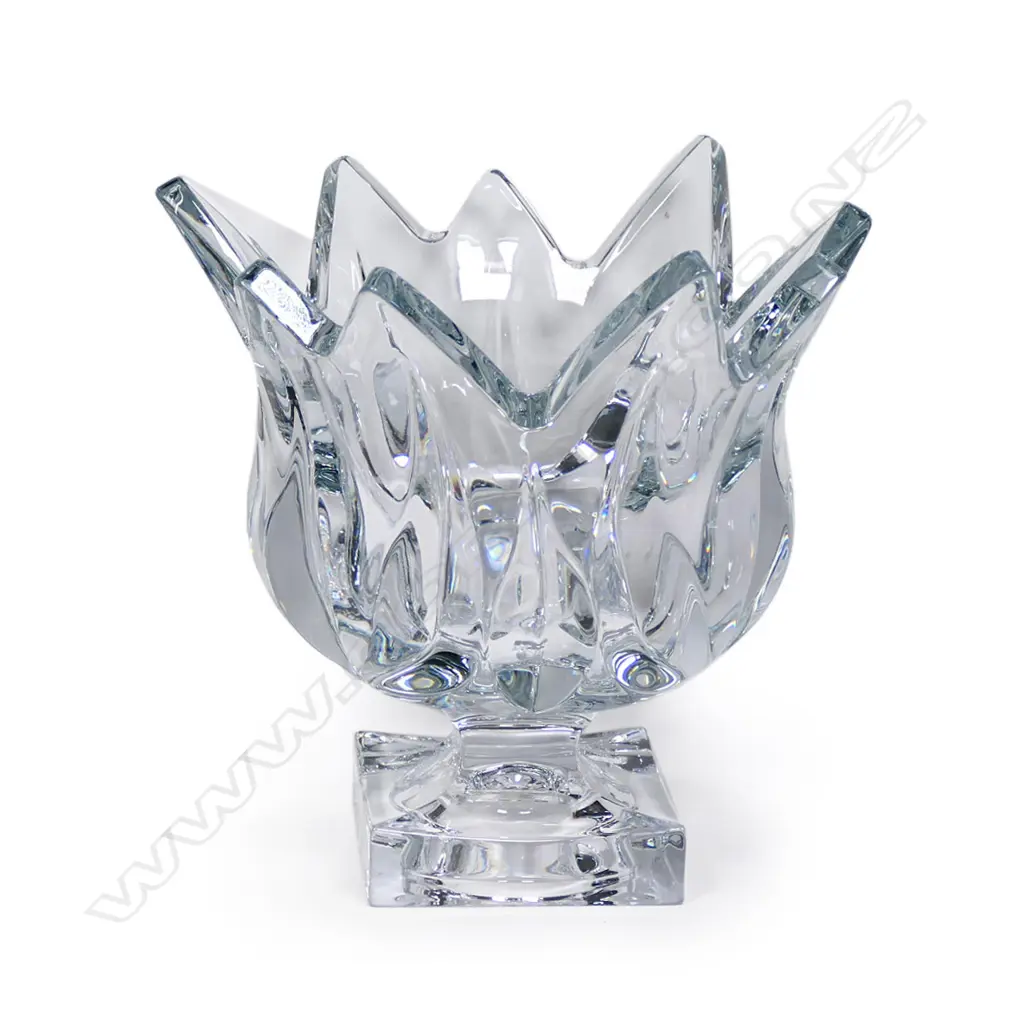 A large Rogaska crystal 'Crown of Thorns' bowl Image 1++
