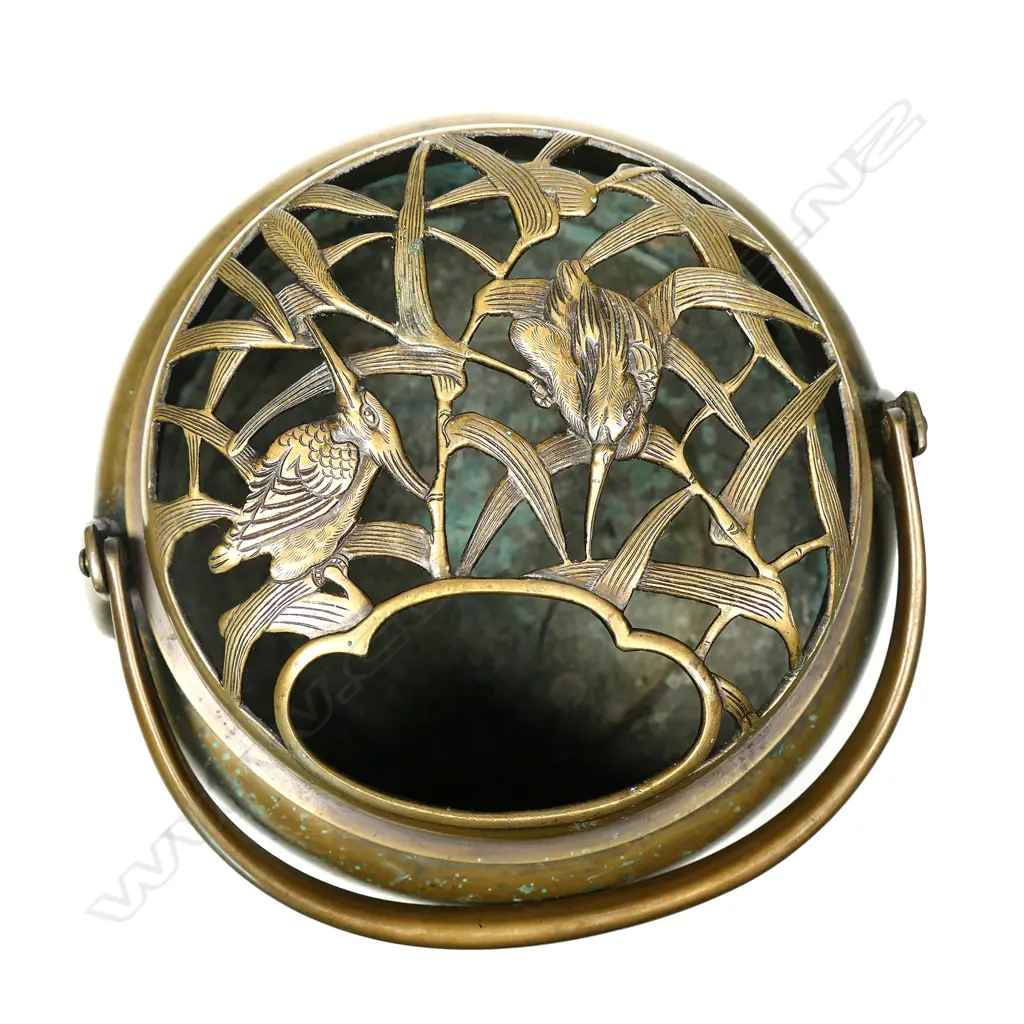 A late 19thC Japanese hand warming brazier Image 1++