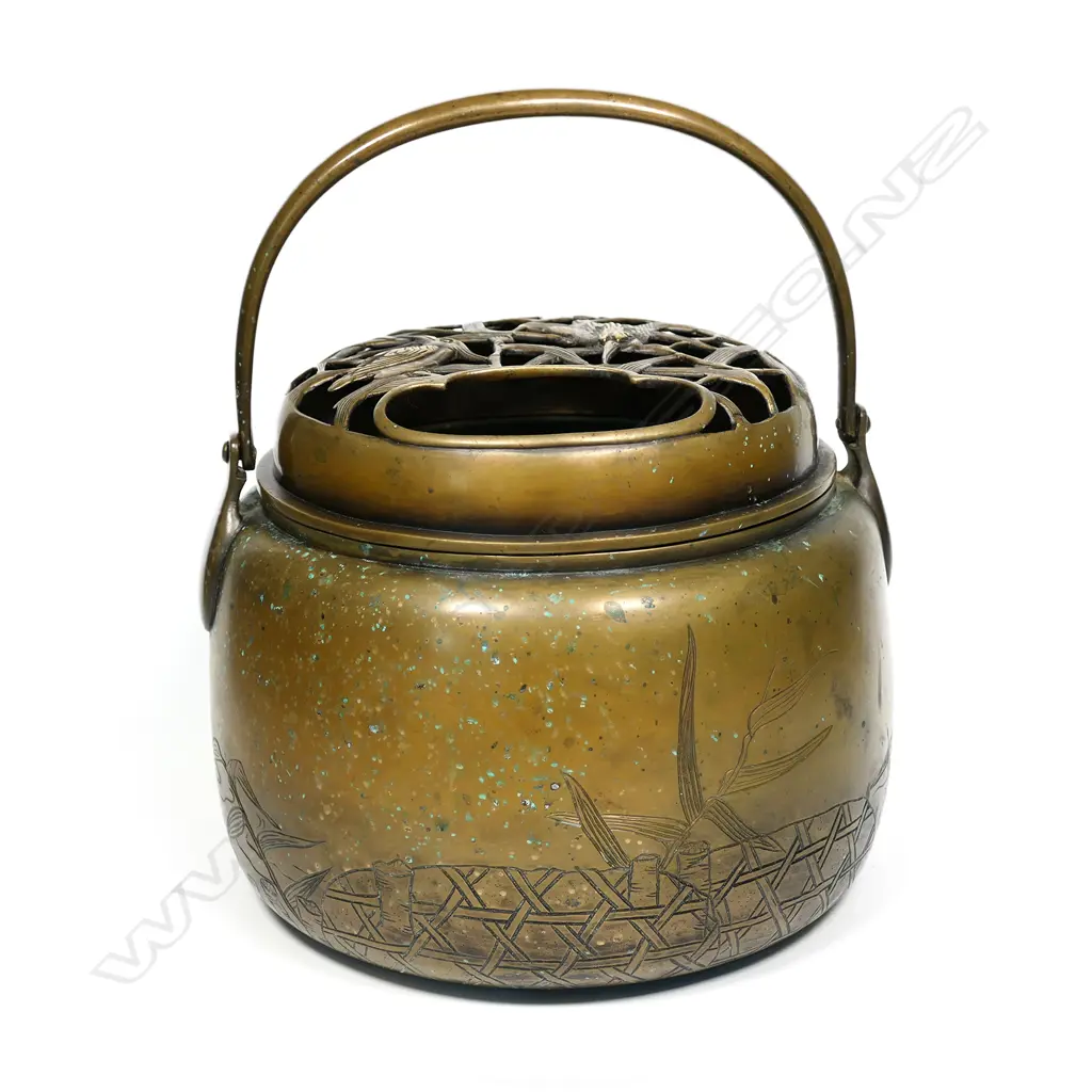 A late 19thC Japanese hand warming brazier Image 1++